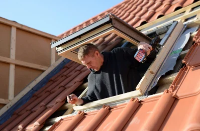 Pose de fenêtres de toit Velux à Roquesérière